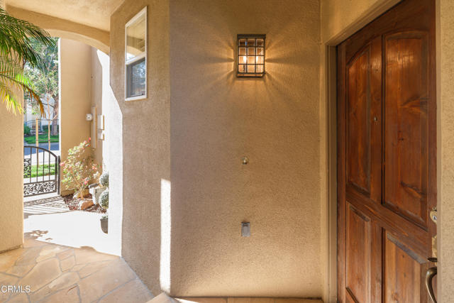 Detail Gallery Image 3 of 55 For 927 Corte Augusta, Camarillo,  CA 93010 - 3 Beds | 2/1 Baths