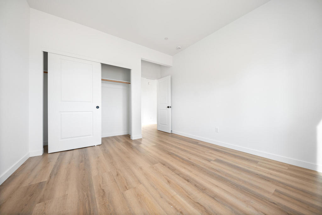 MLS #219139278DA image #16