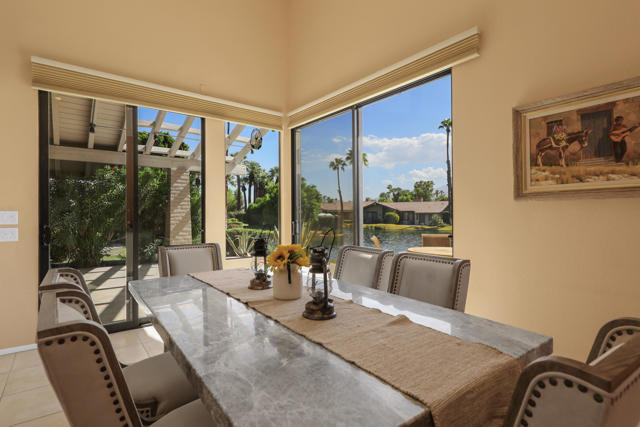 109 Deer Spring Way, Palm Desert, CA 92211