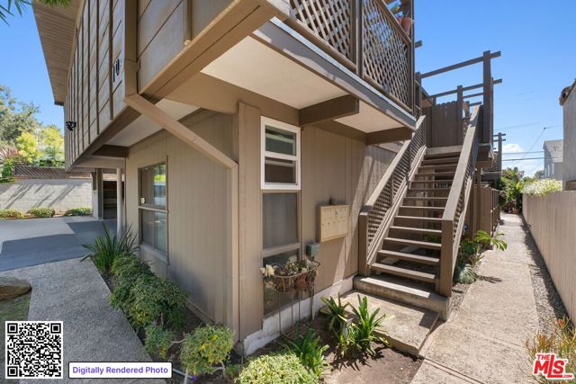1044 Pacific Street photo 4