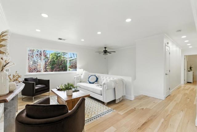 422 Avenue Portola, El Granada CA: https://media.crmls.org/mediaz/257a16fd-7800-44b7-89d8-4f086784198a.jpg