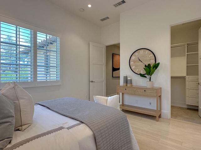 160 Prospect Avenue, Los Gatos CA: https://media.crmls.org/mediaz/257cae81-f7e6-4662-9f5f-87d00ed2d74b.jpg