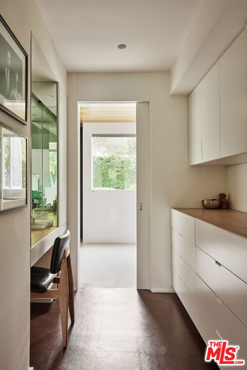 3970 Archdale Road, Encino CA: https://media.crmls.org/mediaz/257ea123-3b0b-41a6-adf0-76472e80a777.jpg