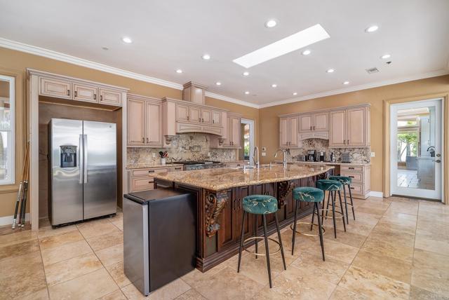 Image 22 of 75 For 29314 Twin Oaks Valley Road