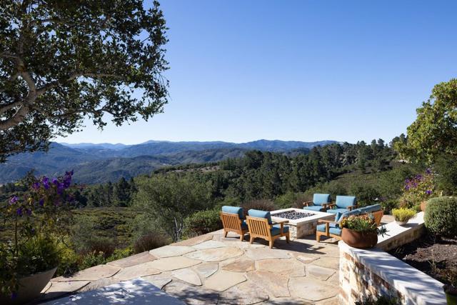 53 Marguerite, Carmel CA: https://media.crmls.org/mediaz/25813719-3a73-44d8-8240-7acabc42693b.jpg