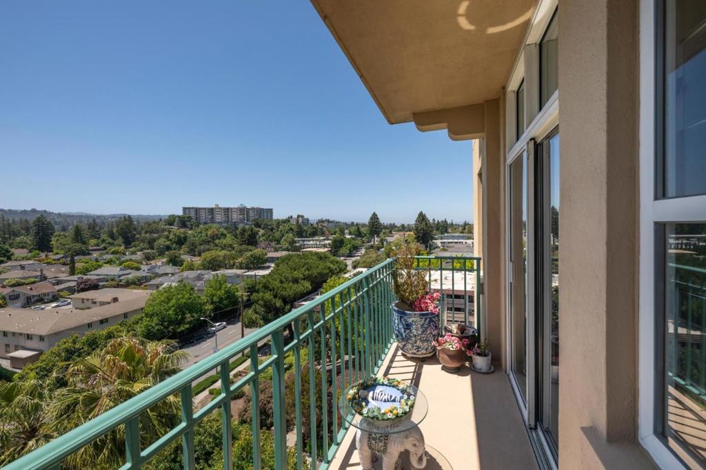 1 Baldwin Avenue #822