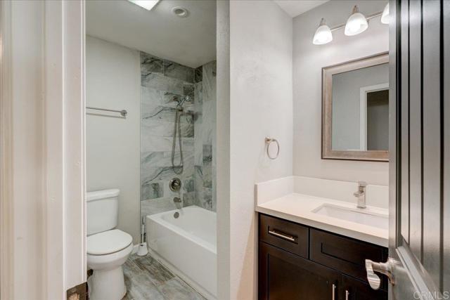 Image 45 of 70 For 5412 Romega Ct
