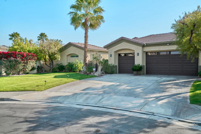 9 Cartier Court, Rancho Mirage CA: https://media.crmls.org/mediaz/2581670f-283c-4547-a745-9d7e684cb722.jpg