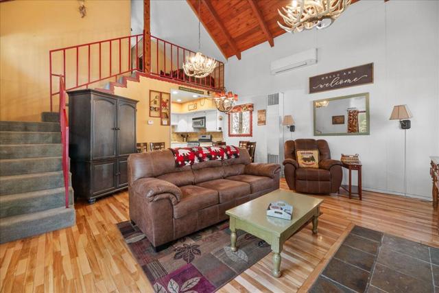 788 Imperial Avenue, Sugarloaf CA: https://media.crmls.org/mediaz/2581a7cc-a644-4856-92b4-47cc279968e0.jpg
