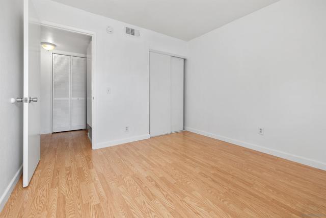9120 GRAMERCY DR, San Diego CA: https://media.crmls.org/mediaz/25825375-125a-4d05-a6e0-647012f95c10.jpg