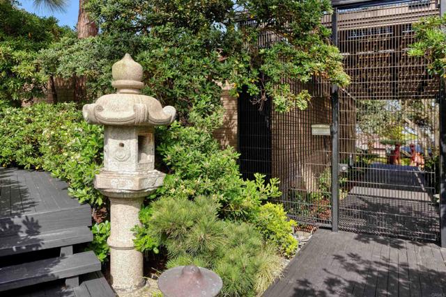 567 GAGE LANE, San Diego CA: https://media.crmls.org/mediaz/2582ea46-7ddf-4ae1-b373-056571825812.jpg
