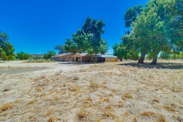 2920 Ribbonwood Rd, Boulevard CA: https://media.crmls.org/mediaz/25836442-a1ec-4f5c-a0a4-eae7e9cd35c9.jpg