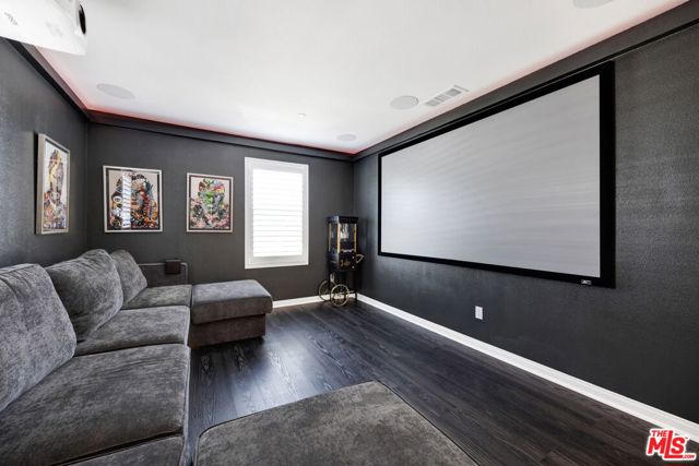 17028 Zion, Santa Clarita CA: https://media.crmls.org/mediaz/2583a40f-9021-4763-bfc0-e888d3f634f0.jpg