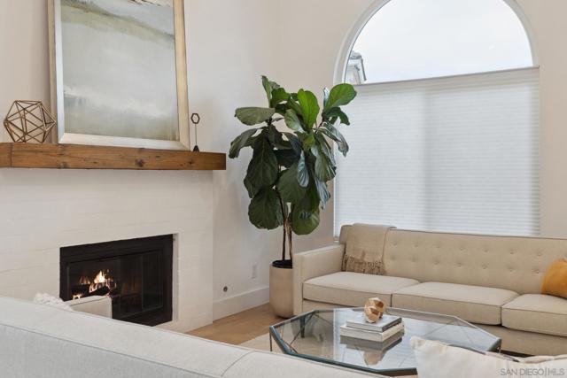 28145 Shady Meadow Ln, Yorba Linda CA: https://media.crmls.org/mediaz/2583f776-0e5f-43c2-808e-ab5e5bd492bc.jpg