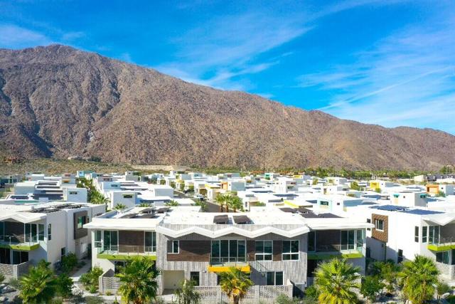 766 Obsidian Loop E E Loop, Palm Springs CA: https://media.crmls.org/mediaz/258503cb-79dc-4057-81f8-06ec2b551684.jpg