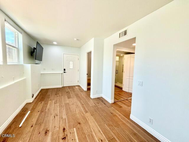 Detail Gallery Image 3 of 34 For 108 Los Feliz St, Oxnard,  CA 93035 - 3 Beds | 3/1 Baths