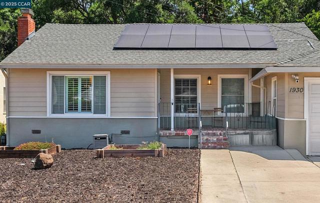 1930 N 6th St, Concord CA: https://media.crmls.org/mediaz/2585c307-7f60-455d-bb95-63c45e7f8190.jpg