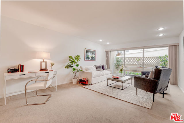 516 SAN VICENTE Boulevard, 108 photo 5