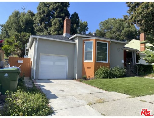 4567 Yellowstone Street, Los Angeles CA: https://media.crmls.org/mediaz/25871a64-87fc-4905-a81a-e2422d7708af.jpg