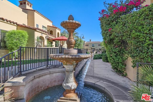 208 Villorrio Drive, Palm Springs CA: https://media.crmls.org/mediaz/25878fc0-22fa-4f50-8dac-2fc464d6cc50.jpg