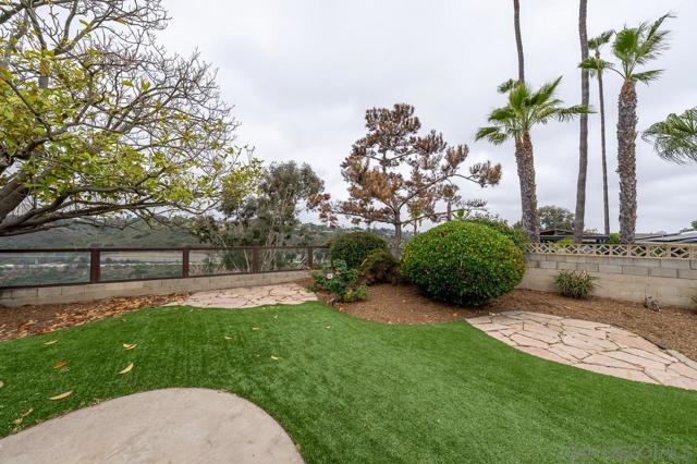 5435 Del Cerro Blvd, San Diego CA: https://media.crmls.org/mediaz/258863c3-82f1-4a1f-8587-42a69fa84913.jpg