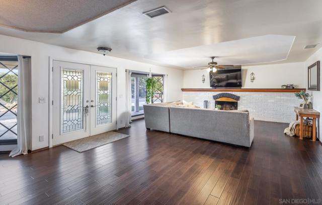 17665 Highway 67, Ramona CA: https://media.crmls.org/mediaz/25898c11-8fb8-485b-8f15-a37ca57f77cb.jpg