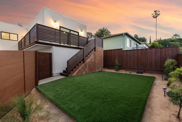 895 Laurel Avenue, Belmont CA: https://media.crmls.org/mediaz/2589ad42-738d-4a8b-b8a7-296bd581fc64.jpg