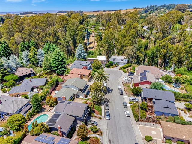 239 Segre Place, Santa Cruz CA: https://media.crmls.org/mediaz/2589e822-a65f-40e5-98e6-7d53cebac903.jpg