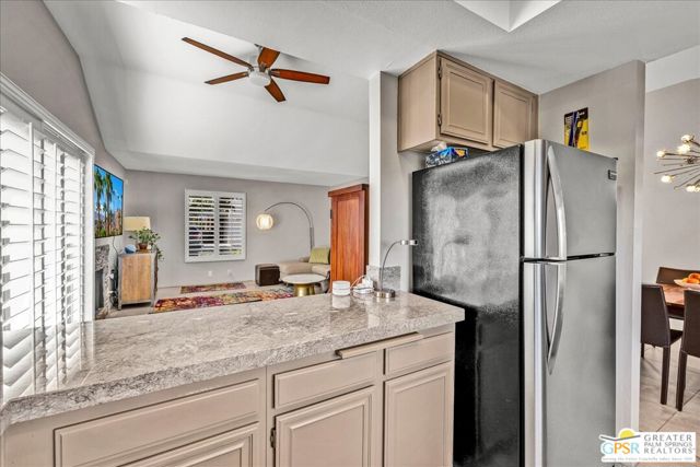 1678 Paseo De La Palma, Palm Springs CA: https://media.crmls.org/mediaz/258a3645-359f-42ce-a4fe-08e60c0b6e0c.jpg