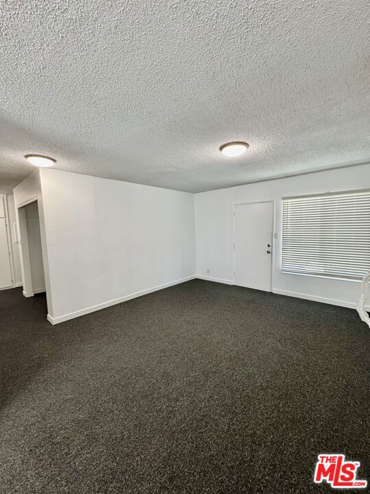 4115 W Century Boulevard, Inglewood CA: https://media.crmls.org/mediaz/258bac07-4984-486d-b071-0bb170c7cca9.jpg