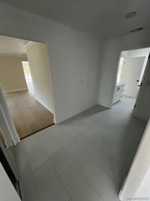 2152 Walnut St, Ramona CA: https://media.crmls.org/mediaz/258be004-fc06-47d4-9786-a51d206fe021.jpg