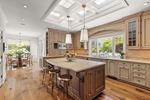 16541 Cypress Way, Los Gatos CA: https://media.crmls.org/mediaz/258be6f0-5ee7-4137-b5c5-98e5beca0bdd.jpg