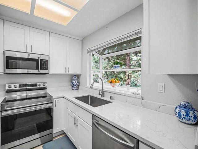 1400 Bowe Avenue, Santa Clara CA: https://media.crmls.org/mediaz/258caea6-1b37-418a-8044-7574411b33cf.jpg