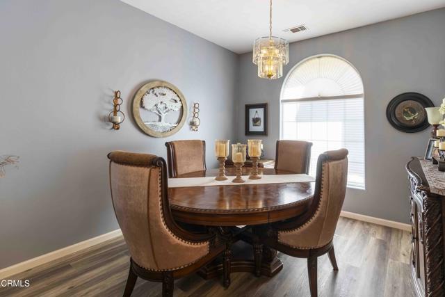 4205 Palisades Circle, Bakersfield CA: https://media.crmls.org/mediaz/258d790a-d6f5-4f77-b29e-d82ee6dd4e3d.jpg
