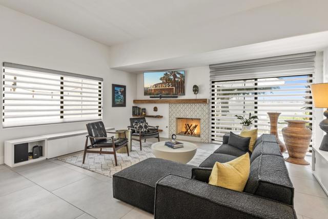 6250 N Paseo De La Palma, Palm Springs CA: https://media.crmls.org/mediaz/258db371-2182-45c2-9435-983d3e55be5a.jpg