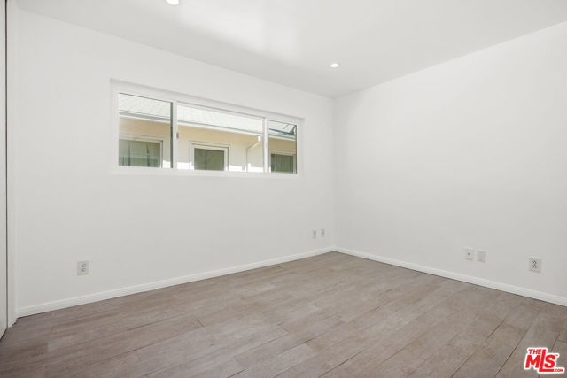 1807 Camden Avenue, Los Angeles CA: https://media.crmls.org/mediaz/258e737f-475c-4b17-b6a7-829f37cb8e1e.jpg