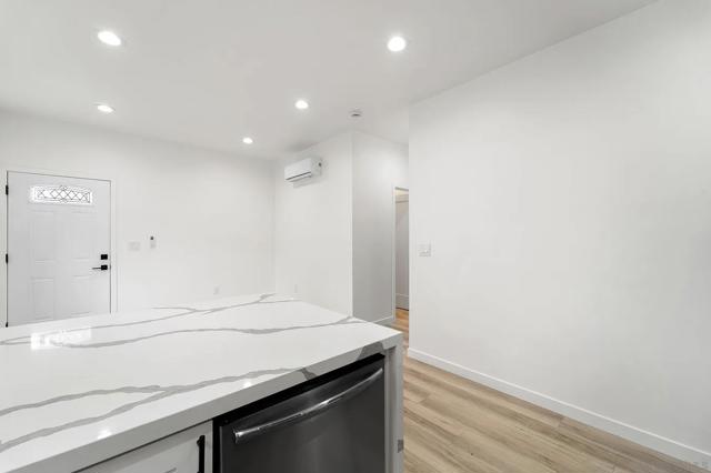 7229 Mohawk St, San Diego CA: https://media.crmls.org/mediaz/259094a9-21d8-4832-94e4-3e2fb5abb6ff.jpg