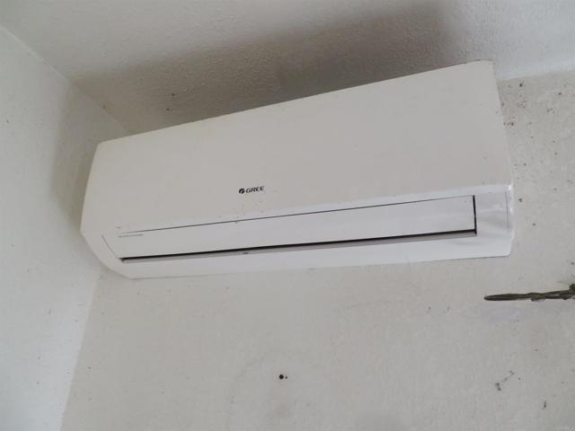 4021 Cherry Blossom Street, National City CA: https://media.crmls.org/mediaz/259123e9-4957-4830-805e-2899fd2b4513.jpg