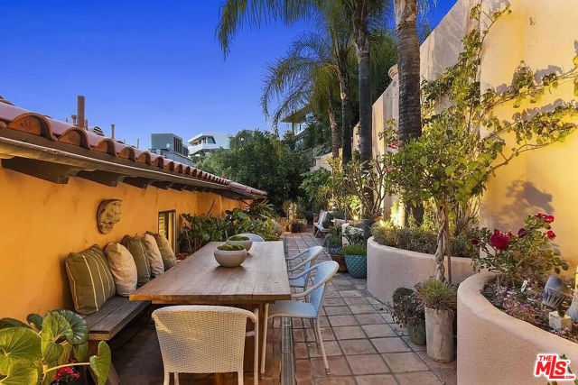  Income Home for Sale in Los Angeles, California