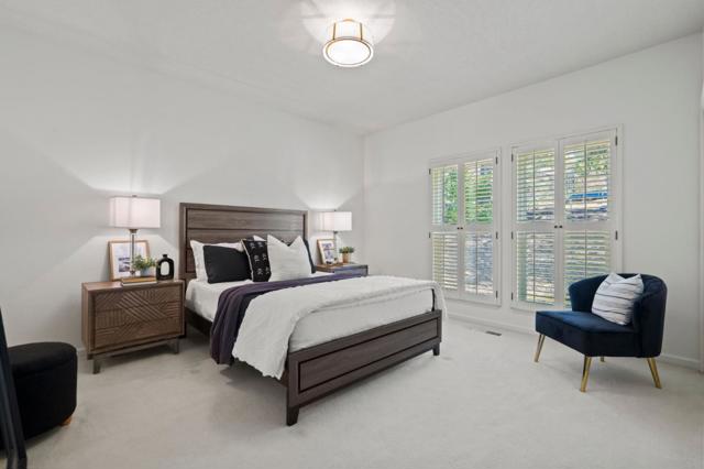 46 Eugenia Way, Hillsborough CA: https://media.crmls.org/mediaz/2591f78a-9595-4b17-85c0-af52114a884d.jpg