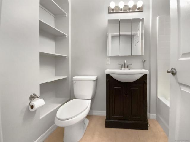 5252 Balboa Arms Dr, San Diego CA: https://media.crmls.org/mediaz/25924cd5-d774-4b93-9eaf-1fea6a162e6f.jpg