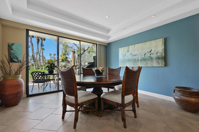 38849 Palm Valley Drive, Palm Desert CA: https://media.crmls.org/mediaz/259391b5-6be2-4d97-949e-06ff43cd672b.jpg