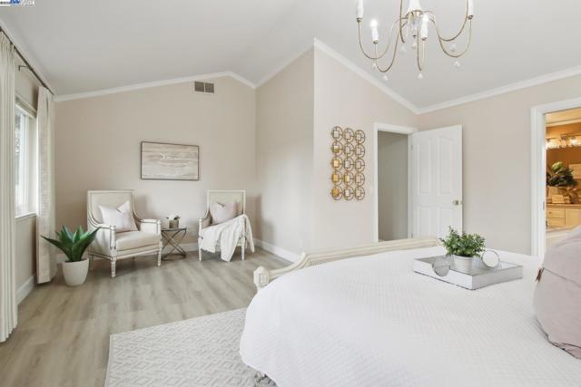484 El Pintado Rd, Danville CA: https://media.crmls.org/mediaz/259495bd-492d-4201-8473-8688d733dec1.jpg