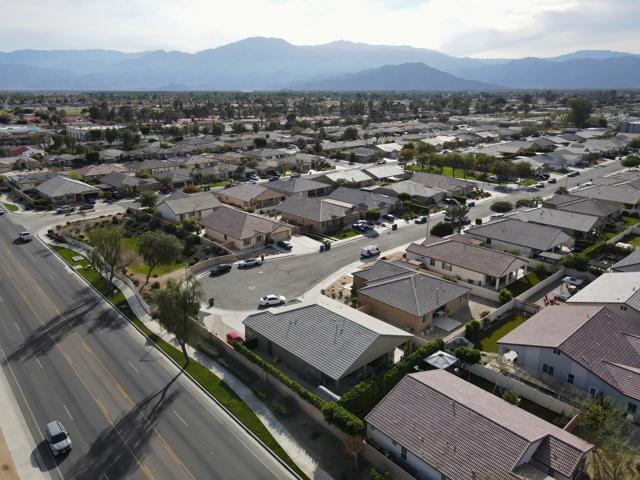 82982 Wheatley Court, Indio CA: https://media.crmls.org/mediaz/2594c839-c4f1-430b-b2d4-70594686c5fb.jpg