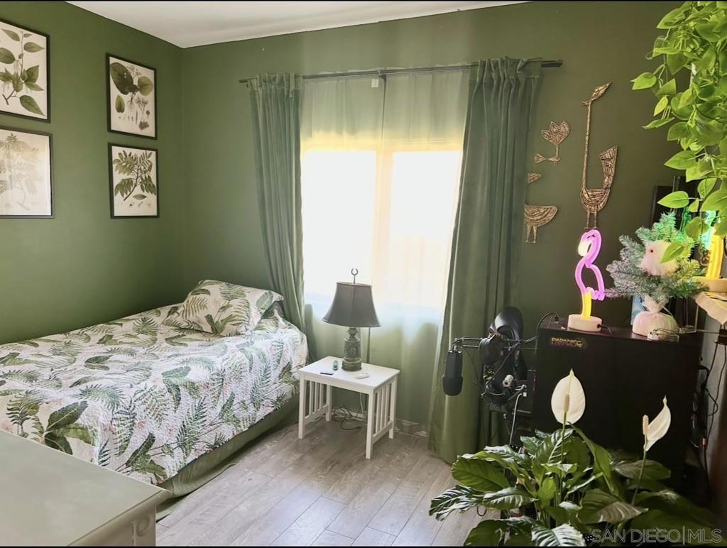 MLS #250043227SD image #24