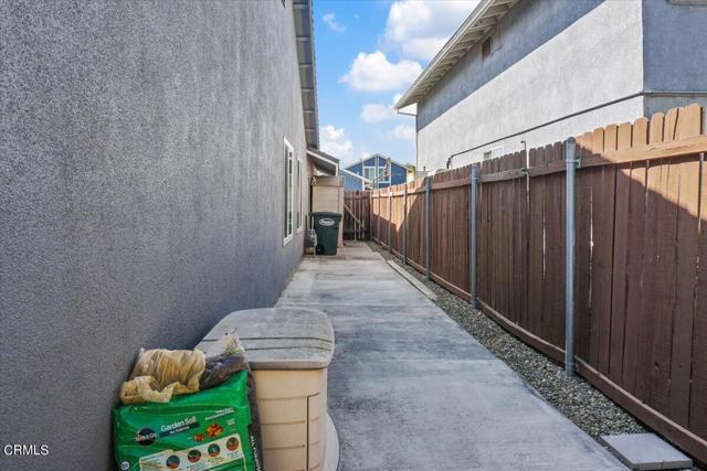 Detail Gallery Image 38 of 44 For 472 Madreselva Ct, Camarillo,  CA 93012 - 4 Beds | 2 Baths