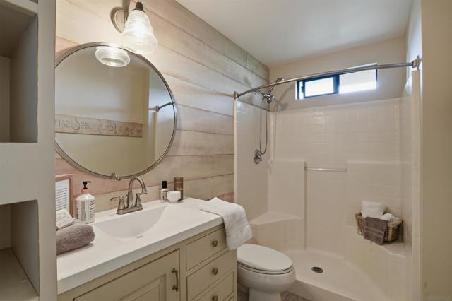 109 Scenic Dr, El Cajon CA: https://media.crmls.org/mediaz/259579d9-751d-4686-a16c-dcda65a5a150.jpg