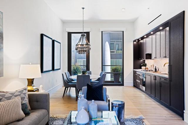 288 Pacific Avenue, San Francisco CA: https://media.crmls.org/mediaz/25987ae0-de95-45f2-b62a-8c0530dc3cbb.jpg