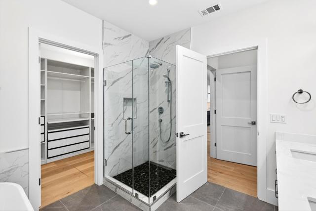 Image 19 of 34 For 873 Cedar Avenue