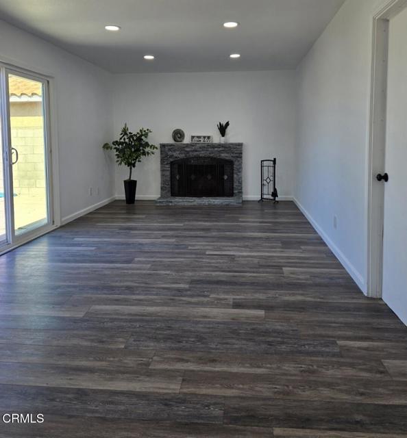 Detail Gallery Image 9 of 18 For 2001 Falkner Pl, Oxnard,  CA 93033 - 4 Beds | 2 Baths